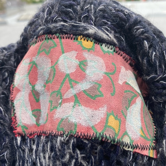 Unique Deconstructed TSE Sweater - Picture 12 of 16